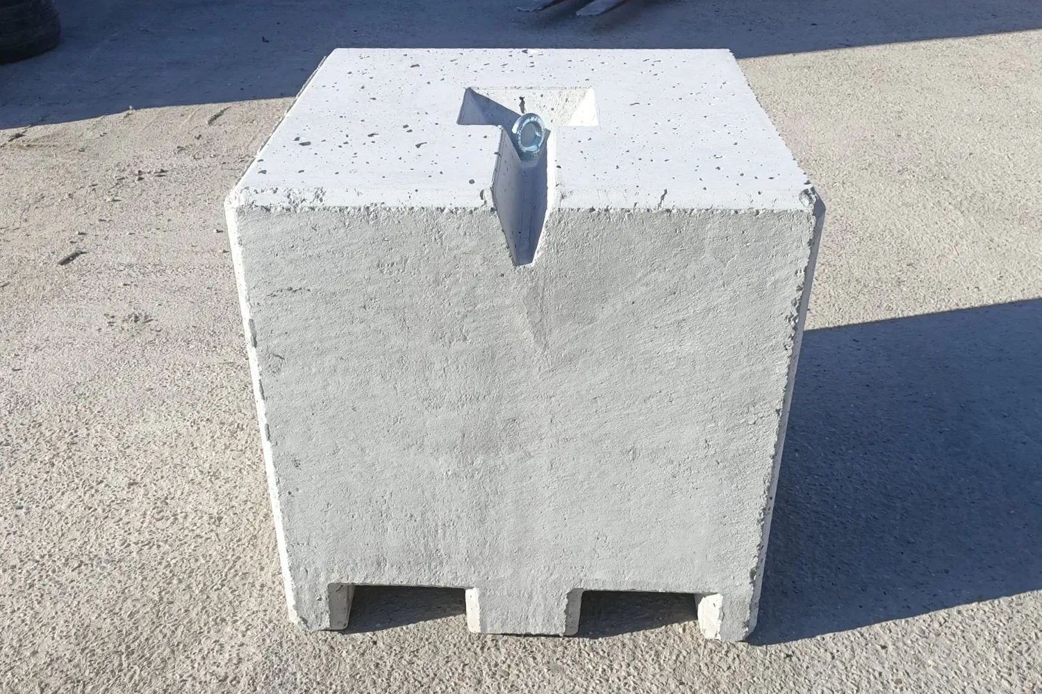 Betonblok-1000kg-gewicht_1729858752.jpg